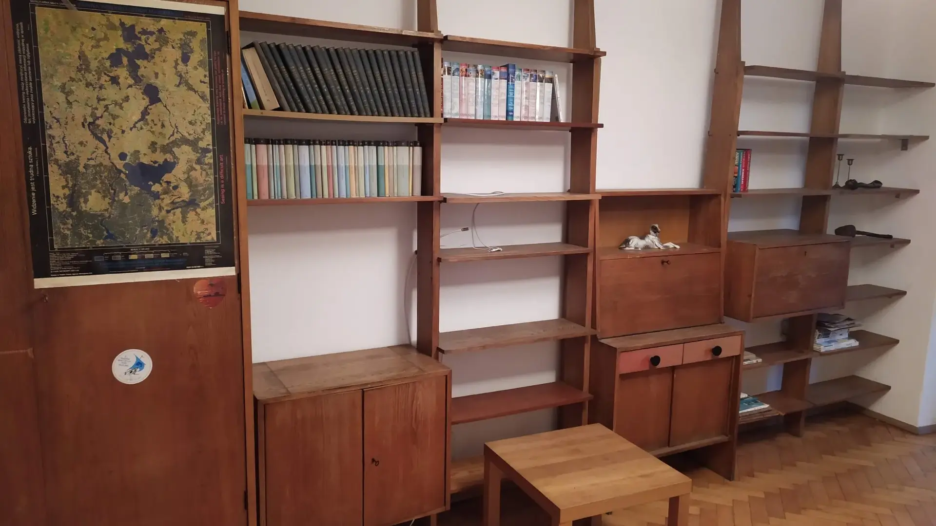 Meblościanka przed renowacją